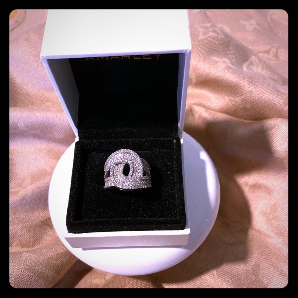 CZ twist ring